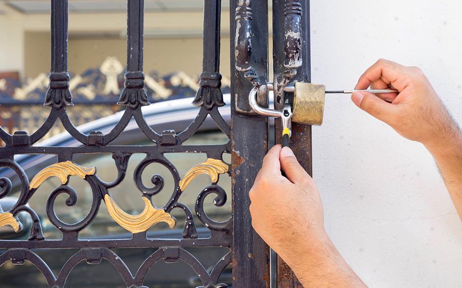 serrurier ouverture de porte Bombon